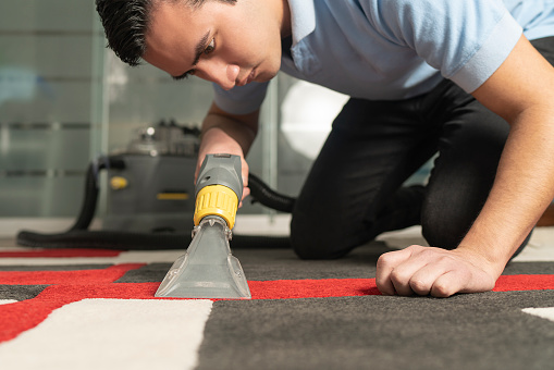 Read more about the article Essential Tips to Clean Your Office Carpet